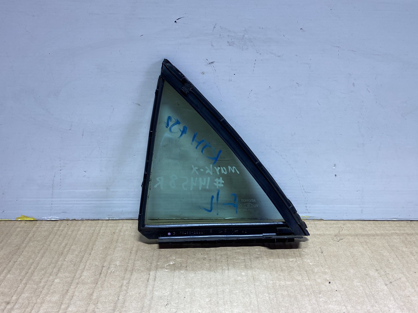 2005 Used Toyota Mark X GRX120- Right Rear Quarter Door Glass PN: