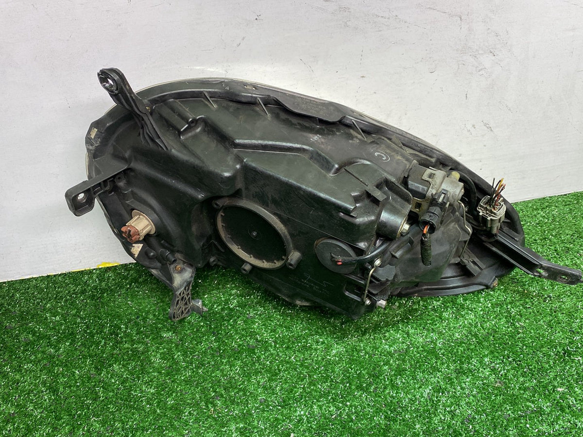2009 Nissan March - Right Headlight PN: 26010-CT40A