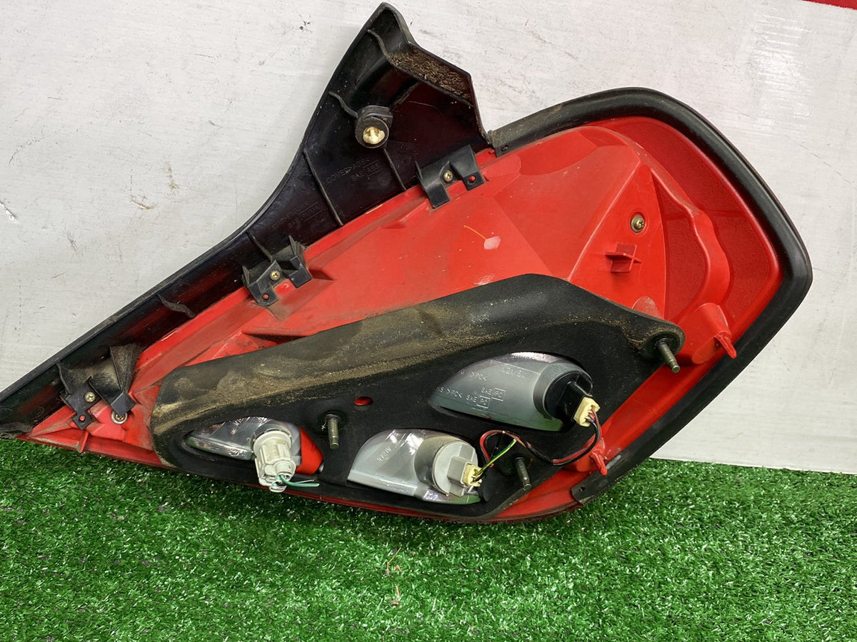 2006 Nissan Maxima - Left Taillight PN: ICHIKOH 4969