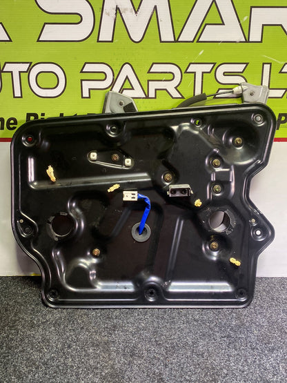 2014 Toyota Aqua NHP10 - Right Front Window Regulator/Motor