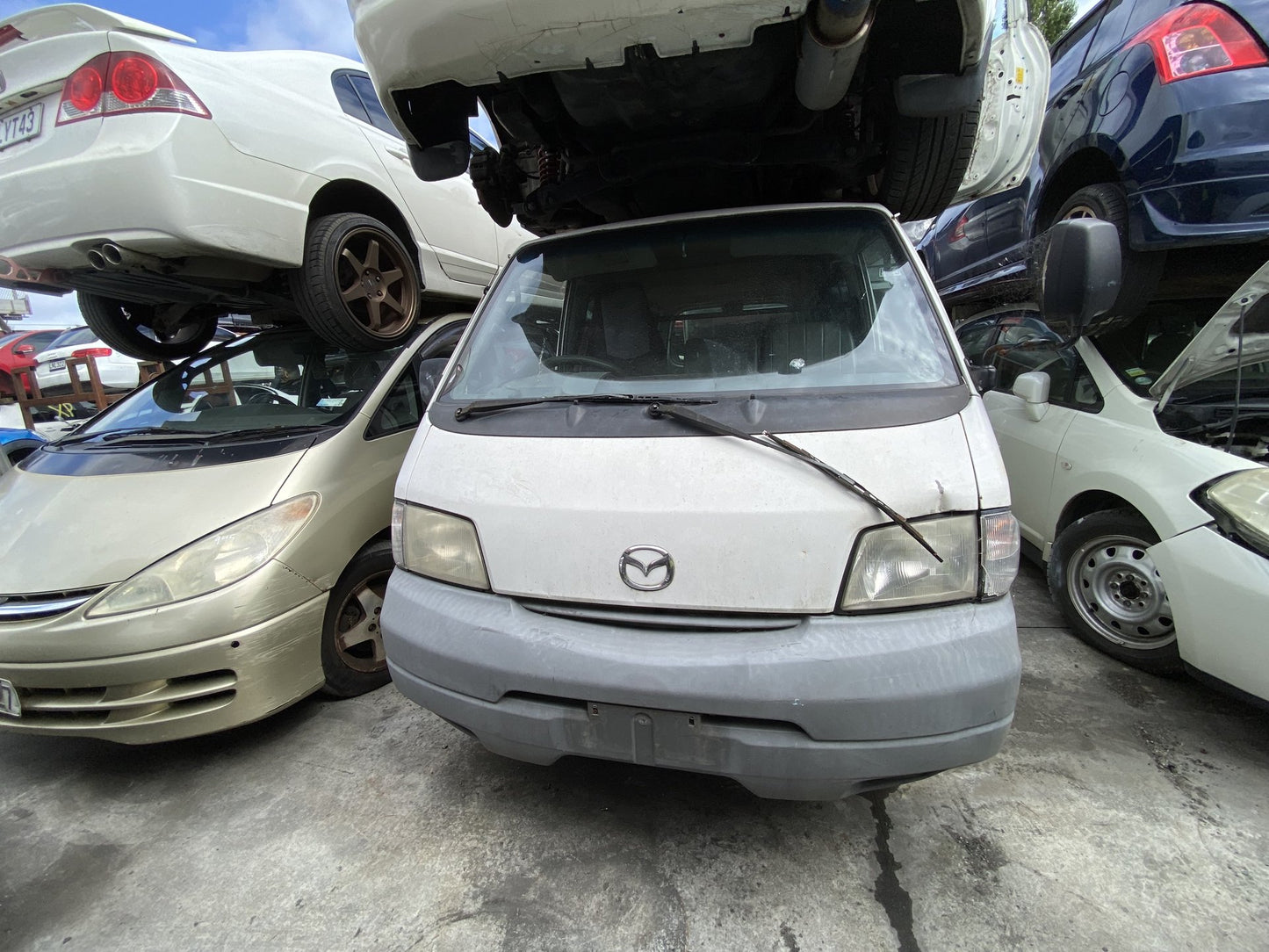 2009, Mazda, Bongo Friendee, SK82V Dismantling For Parts