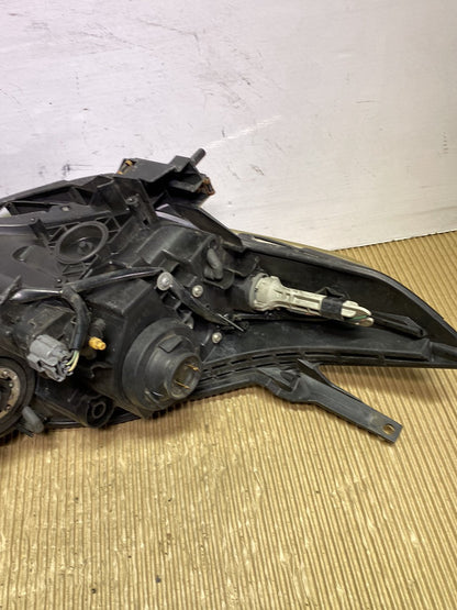 2009 Mazda Premacy- Left Headlight PN: STANLEY 3550