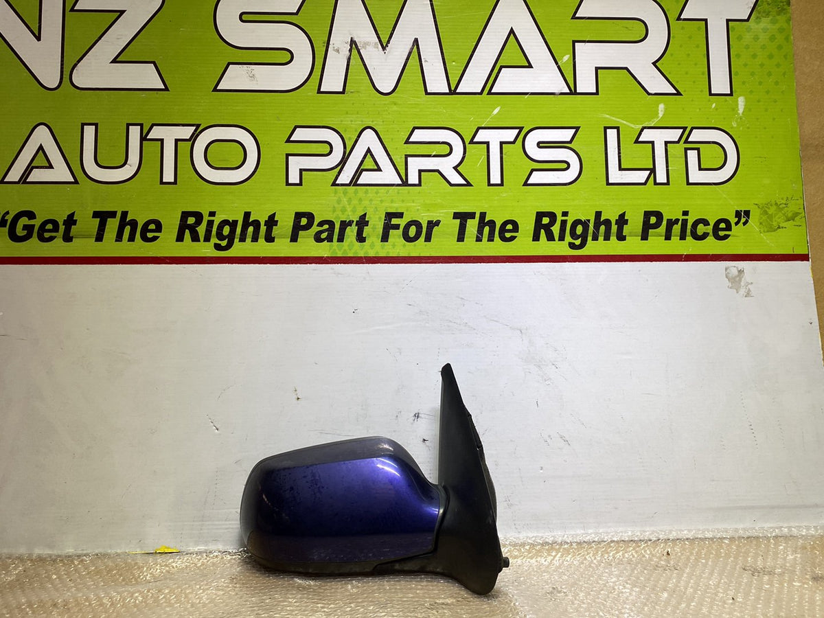 2005 Mazda Demio - Right Door Mirror PN: 5 pins