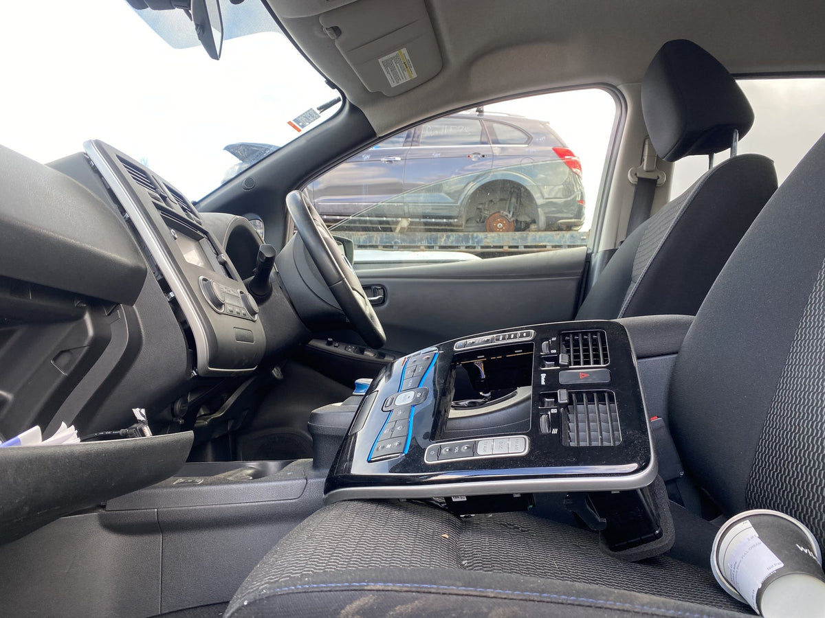 2016 Nissan Leaf S AZE0 Dismantling For Parts