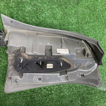 2006 Used Toyota Wish - Left Taillight PN: ICHIKOH 68-14
