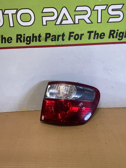 2004 Toyota Ipsum- Right Taillight PN: