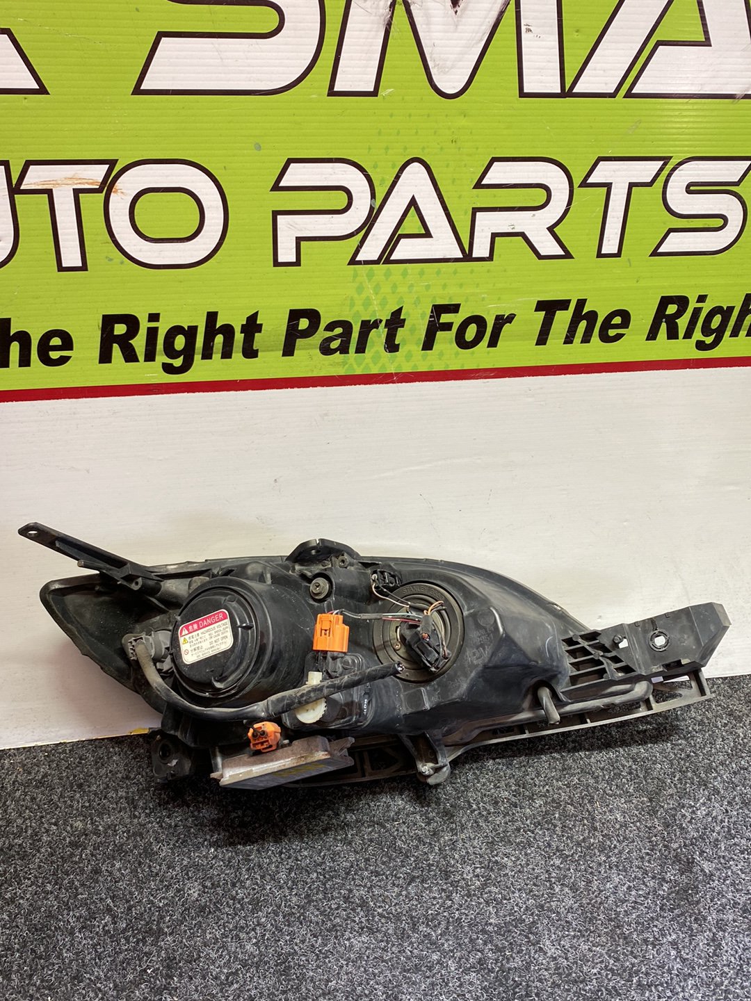 2005 Mazda Axela BK3P - Left Headlight Auto Adjust/ Hid Type/ P2952