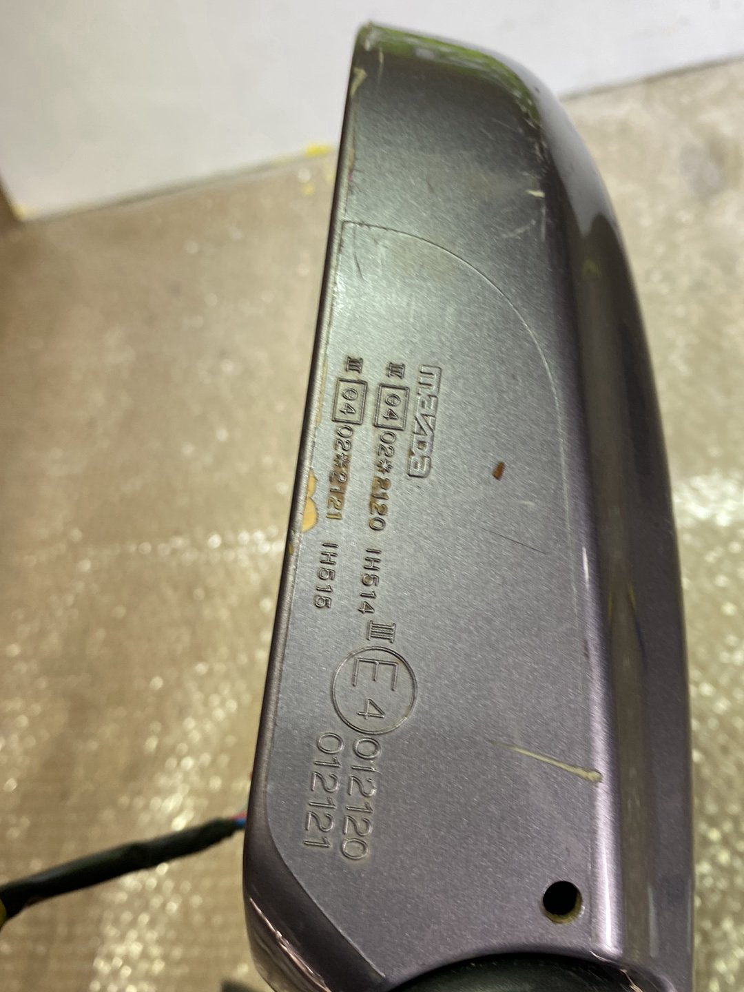 2004 Mazda MPV- Right Door Mirror PN: 5 wires