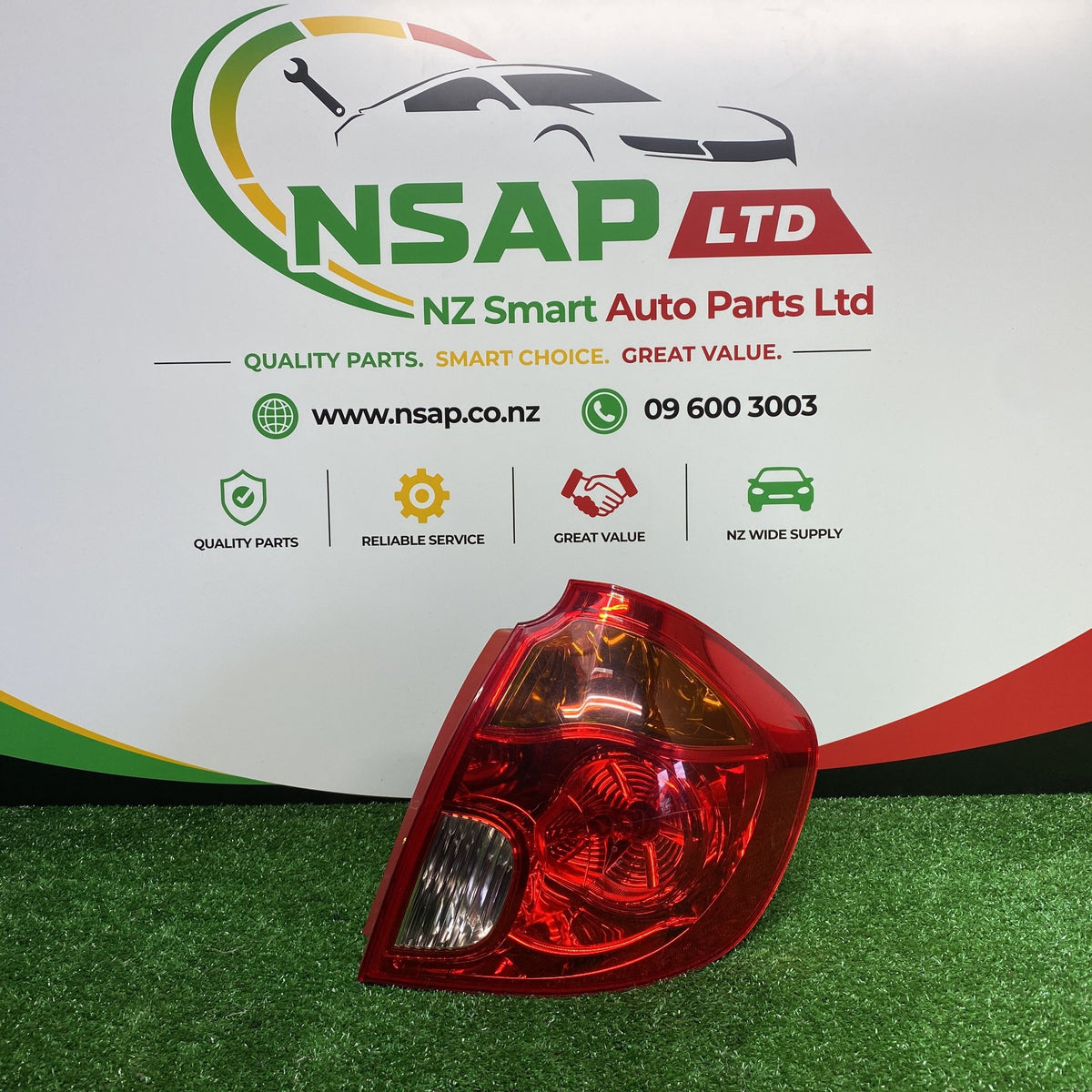 2009 Mazda Verisa - Right Taillight PN: STANLEY P4417