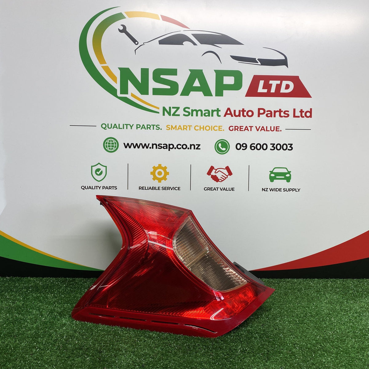 2014 Nissan Note - Left Taillight PN: ICHIKOH D117