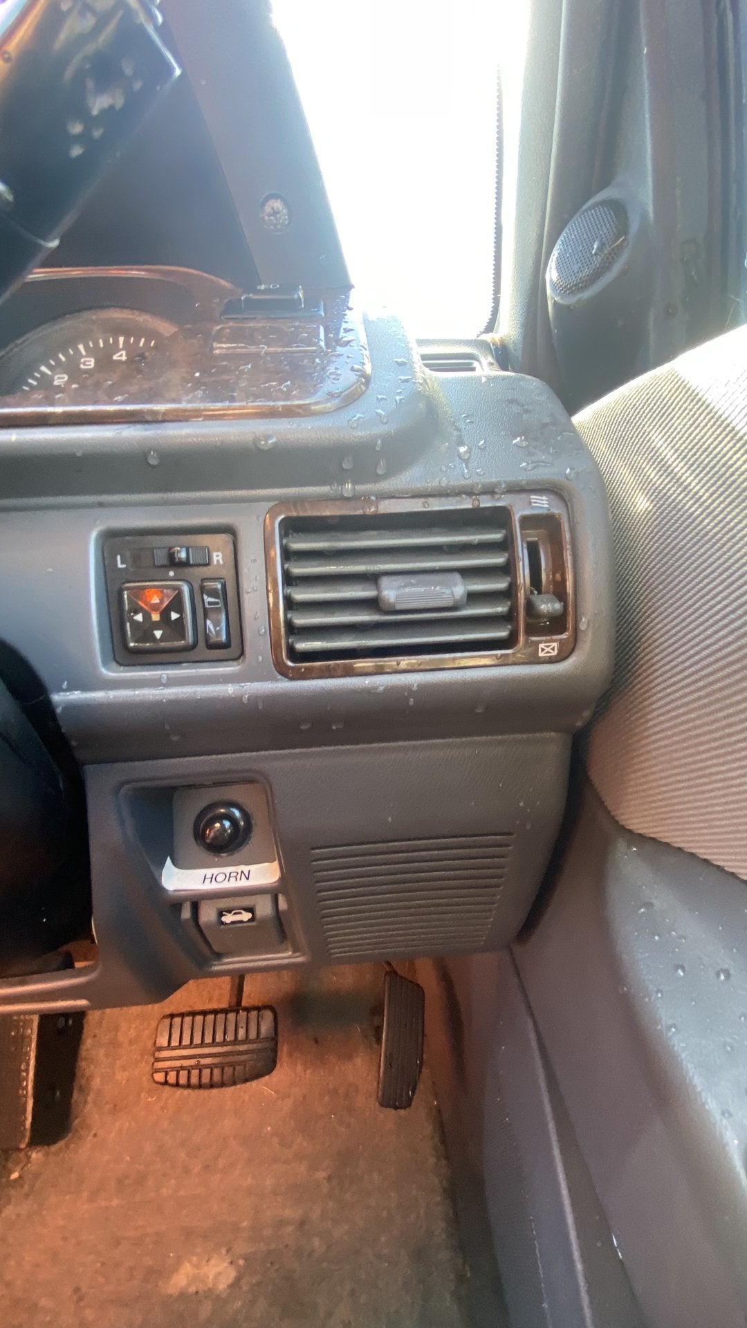 1997 Mitsubishi Pajero V25      Dismantling For Parts