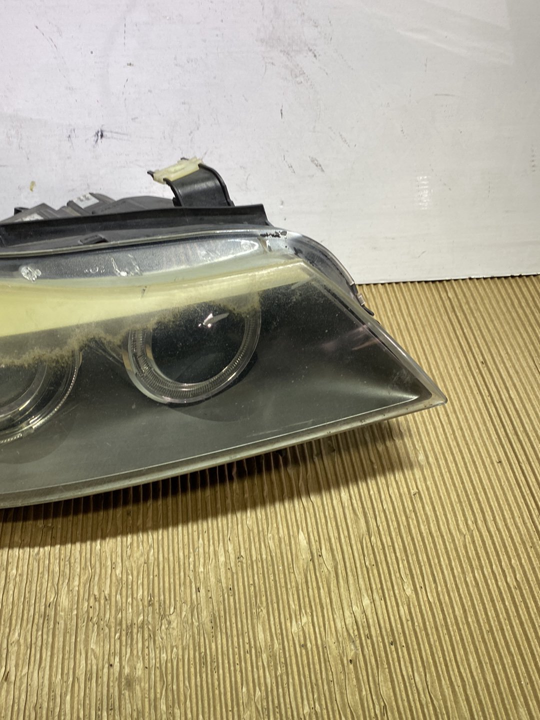 2011 BMW 320- Right Headlight PN: see photos