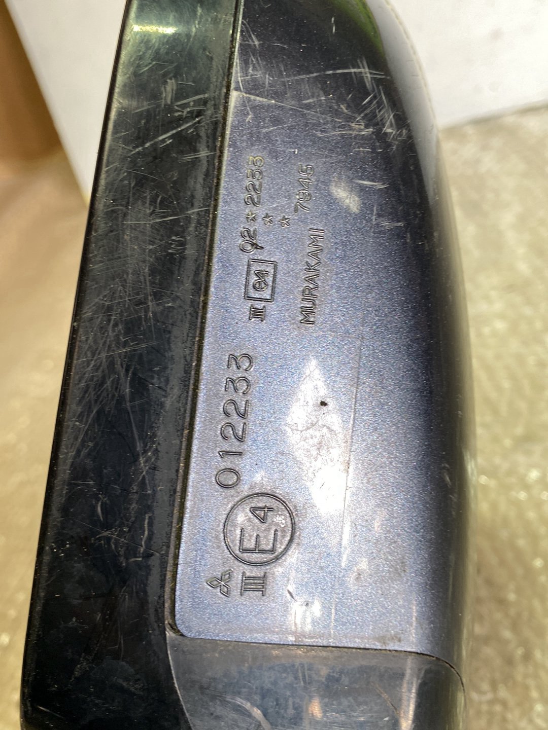 2009 Mitsubishi Grandis- Right Door Mirror PN: 9 wires