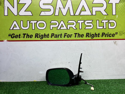 2005 Toyota Ipsum - Left Door Mirror PN: 5 wires