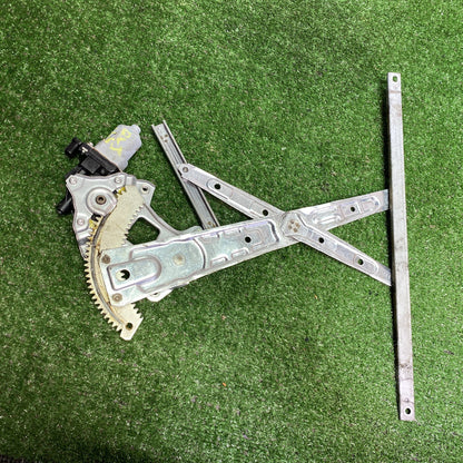 2014 Nissan Note Left Rear Window Regulator PN: 827211HH0A/Motor PN: 827301HH0A
