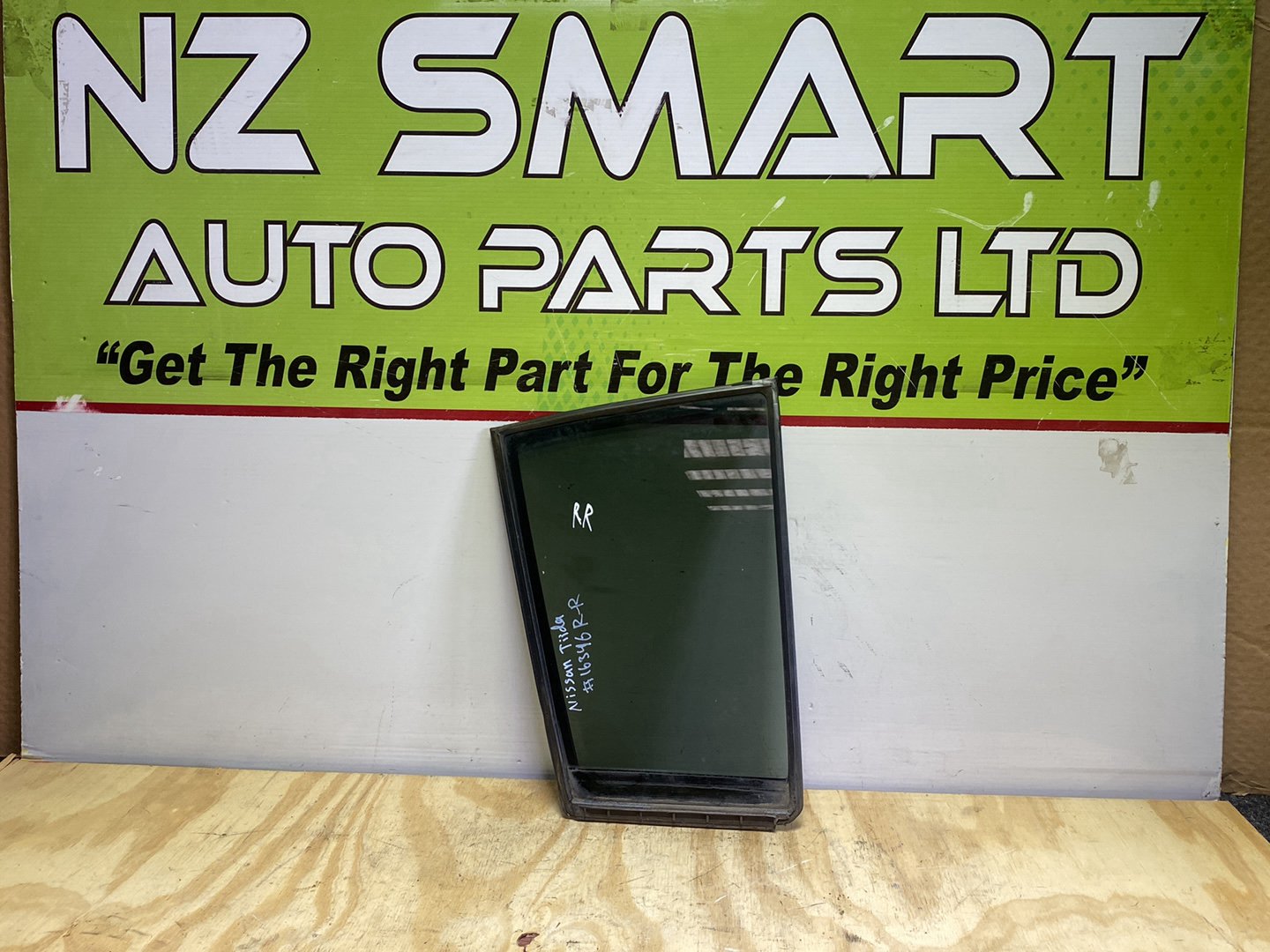 2007 Nissan Tiida C11 - Right Rear Quarter Door Glass