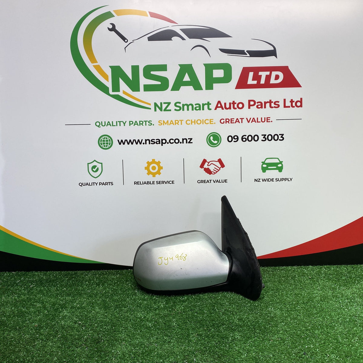 2006 Mazda Demio - Right Door Mirror PN: 5 pins