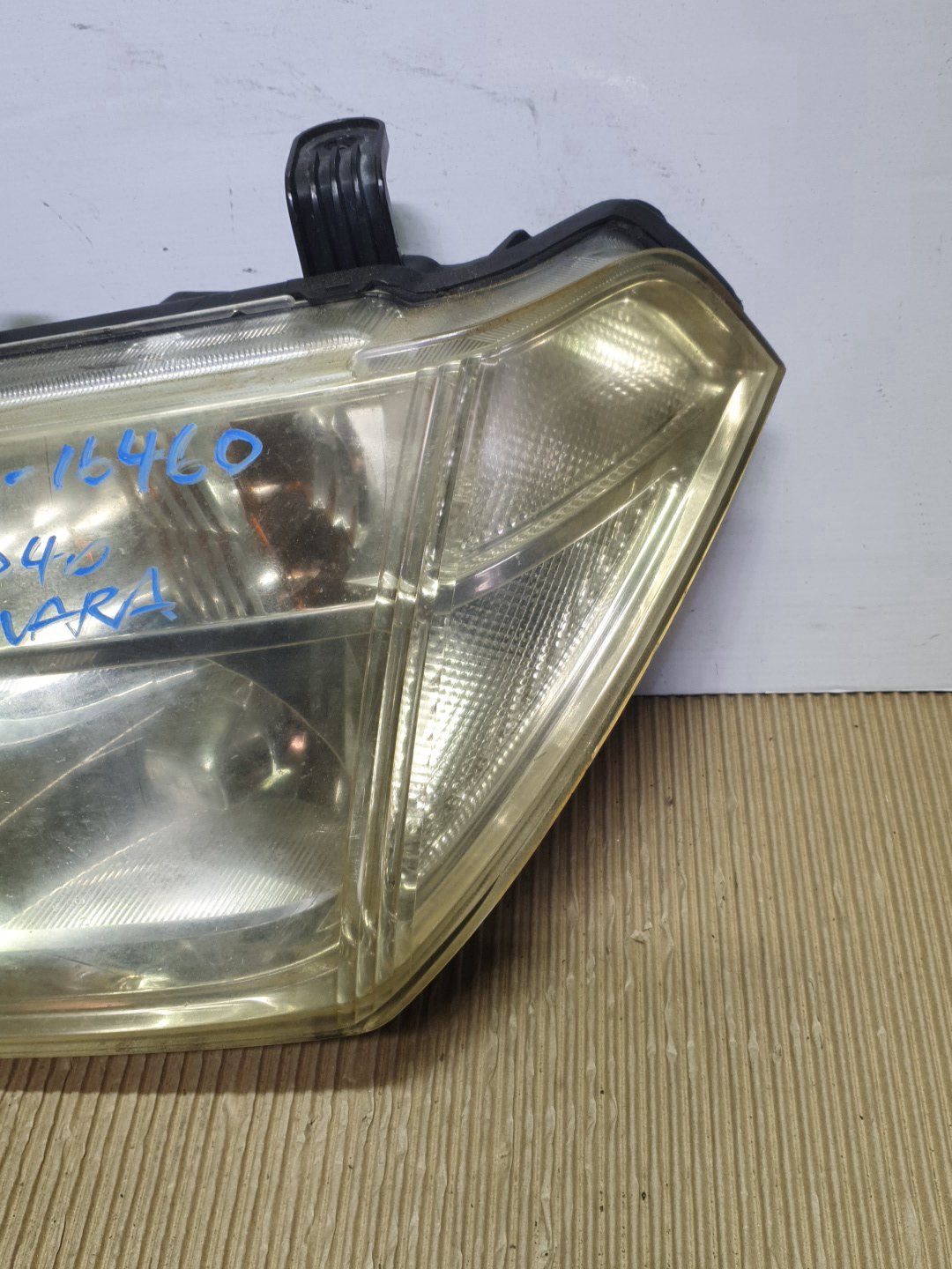 2010 Nissan Navara D40- Right Headlight PN: see photos