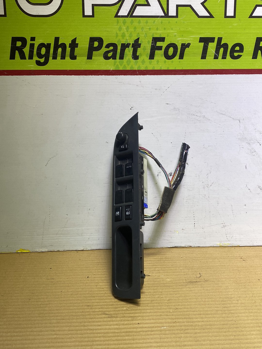 2006 Suzuki Swift- Master Power Window Switch PN: