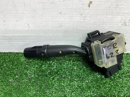 2002 Used Toyota Caldina - Headlight Switch PN: Spot light type