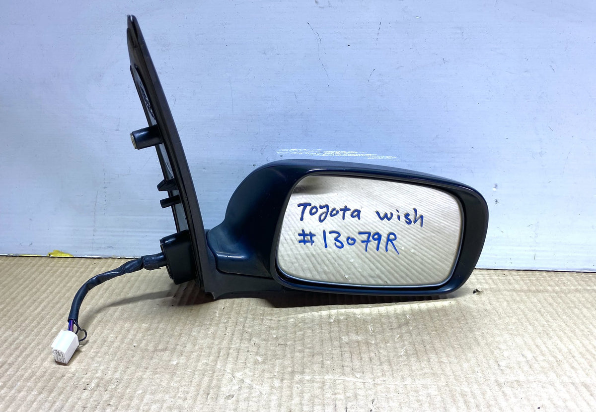 2005 Used Toyota Wish ANE11 - Right Door Mirror PN: 7 wires
