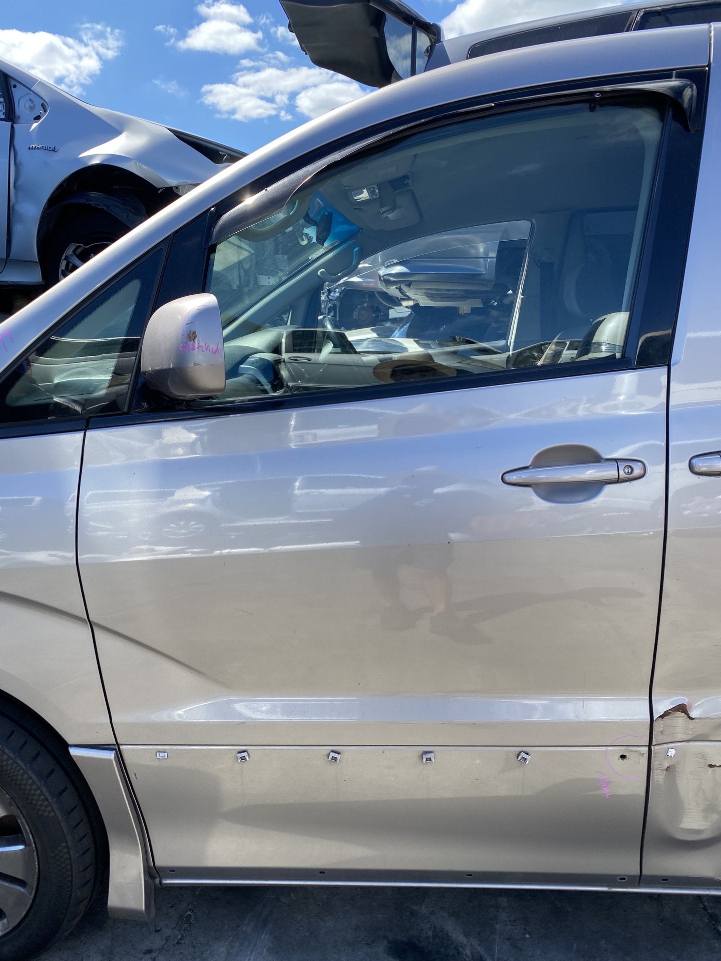 2005 Toyota Alphard ANH10 Dismantling For Parts
