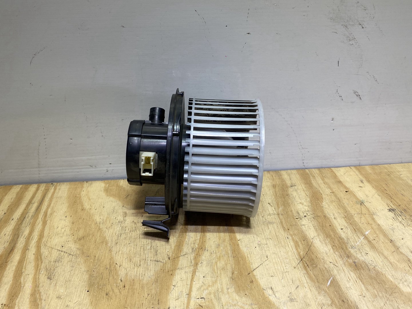 2008 Nissan March - Blower Motor