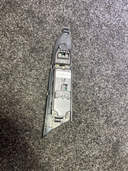 2004 Mazda Axela - Master Power Window Switch