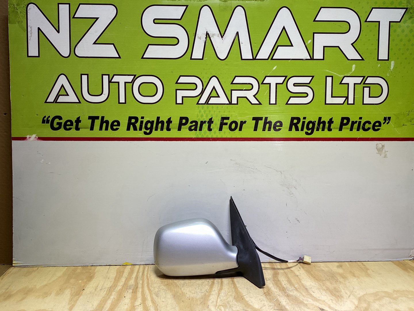 2003 Toyota Fun Cargo NCP20 - Right Door Mirror PN: 5 wires