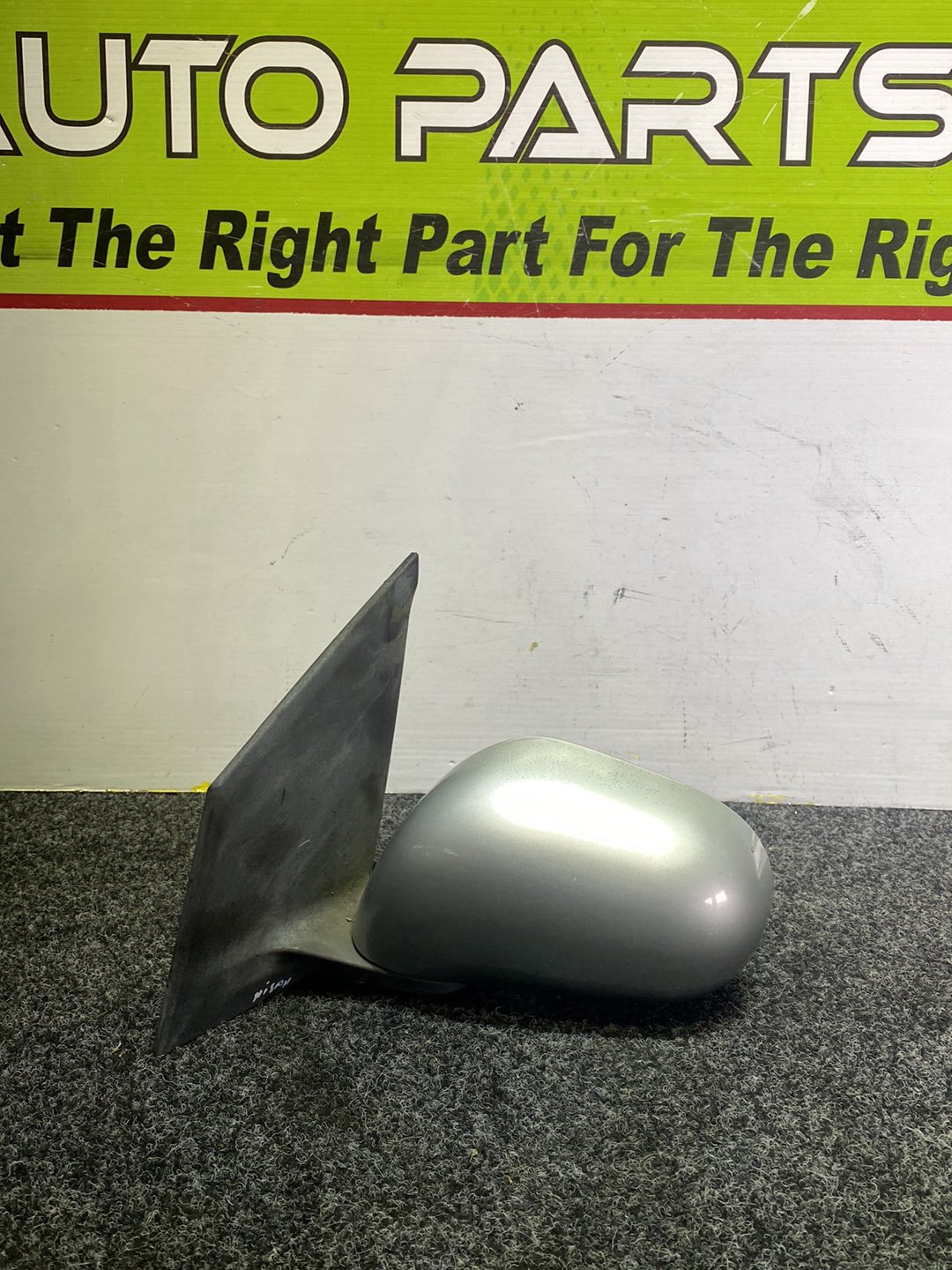 2005 Nissan March- Left Door Mirror PN: 5 wires