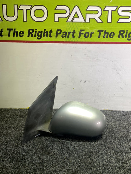 2005 Nissan March- Left Door Mirror PN: 5 wires