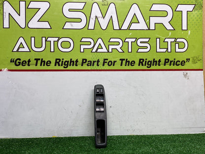 2004 Nissan Elgrand - Master Power Window Switch PN: 25401WL000