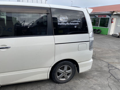 2007 Toyota Voxy AZR60- Dismantling For Parts