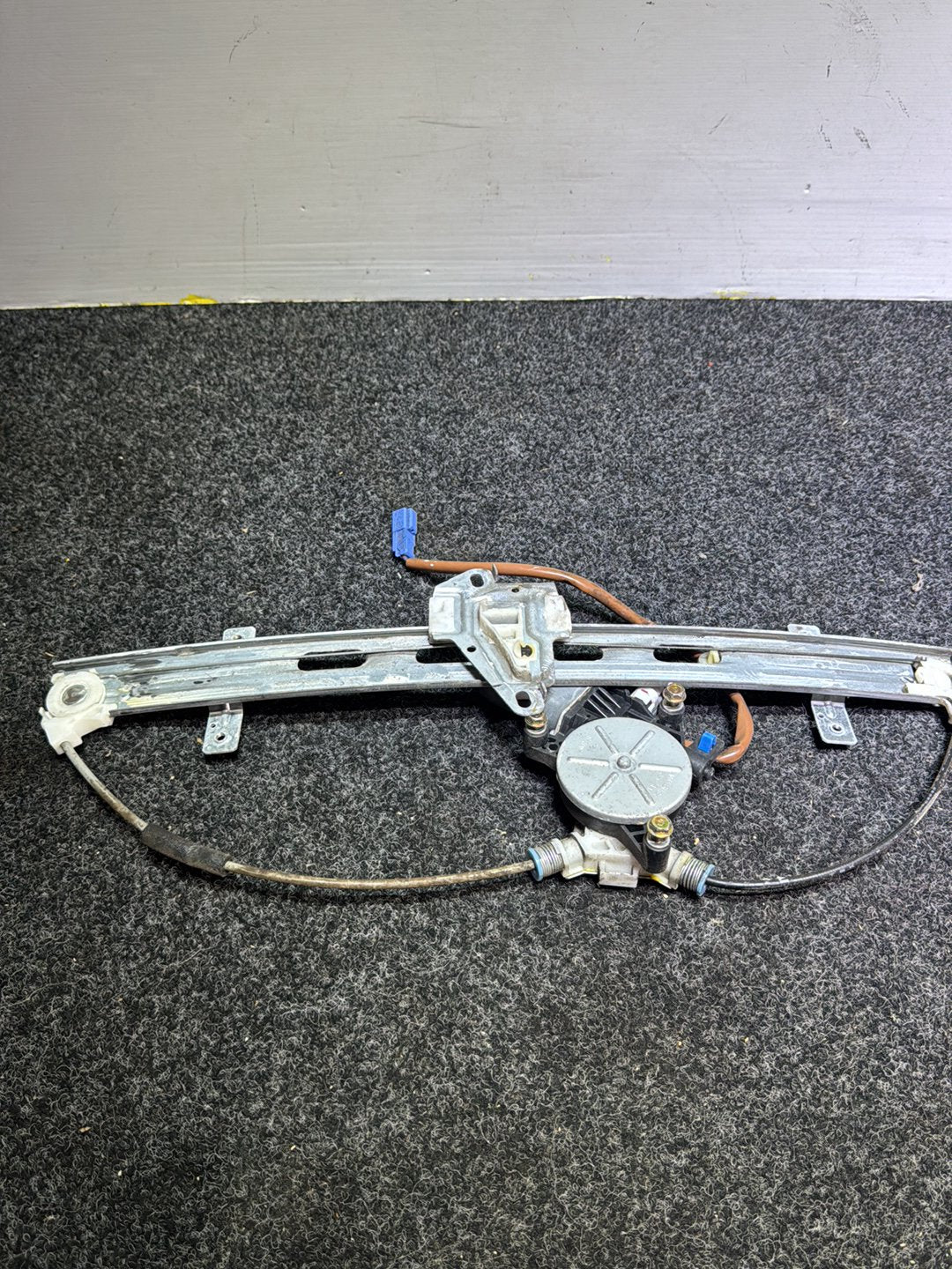 2004 Honda Civic- Left Front Window Regulator/Motor