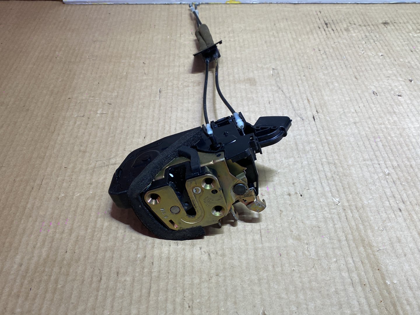 2006 Nissan Fuga Y50 - Left Rear Lock Actuator