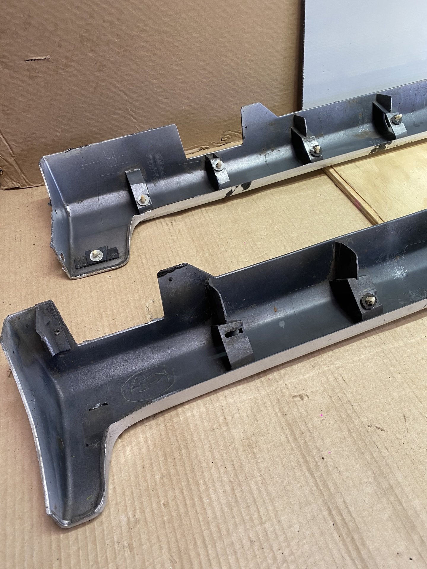 2005 Mazda Demio DY5W - Side Step/Skirt