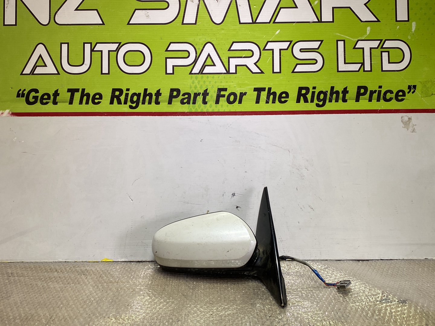 2005 Nissan Teana- Right Door Mirror PN: 5 wires