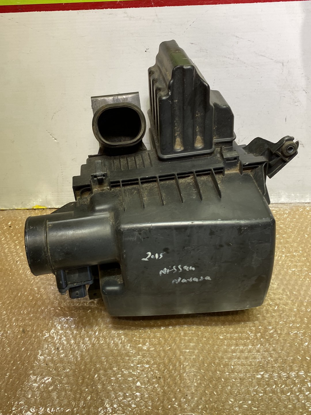 2015 Nissan Navara- Air Cleaner Assembly EFI Air Box PN: see photos