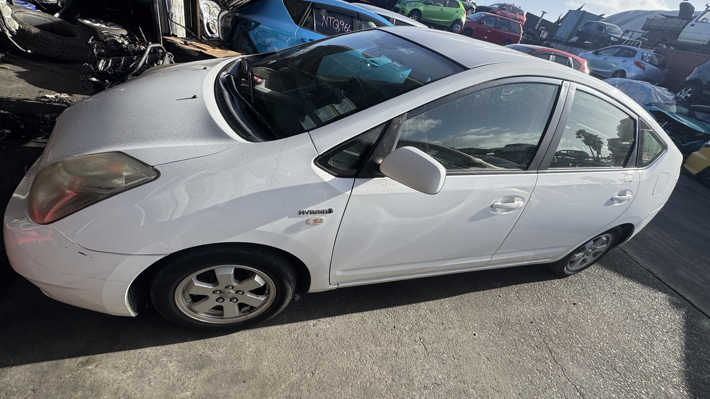 2012 Toyota Prius NHW20  Dismantling For Parts