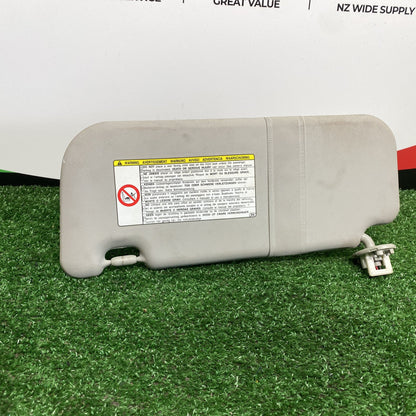 2007 Used Toyota Corolla - Right Sun Visor PN: 7423112770B0