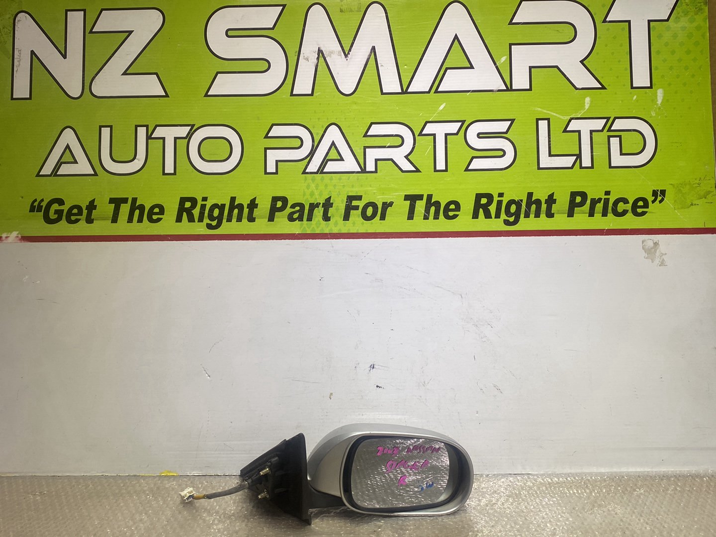 2003 Nissan Stagea- Right Door Mirror PN: 5 wires