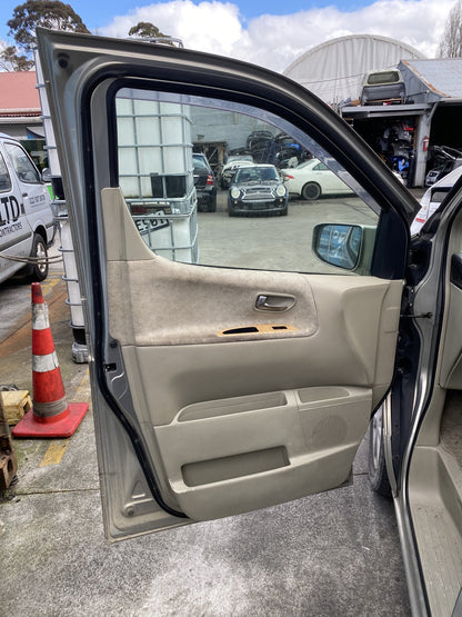 2004 Nissan Elgrand Highway Star E51 Dismantling For Parts