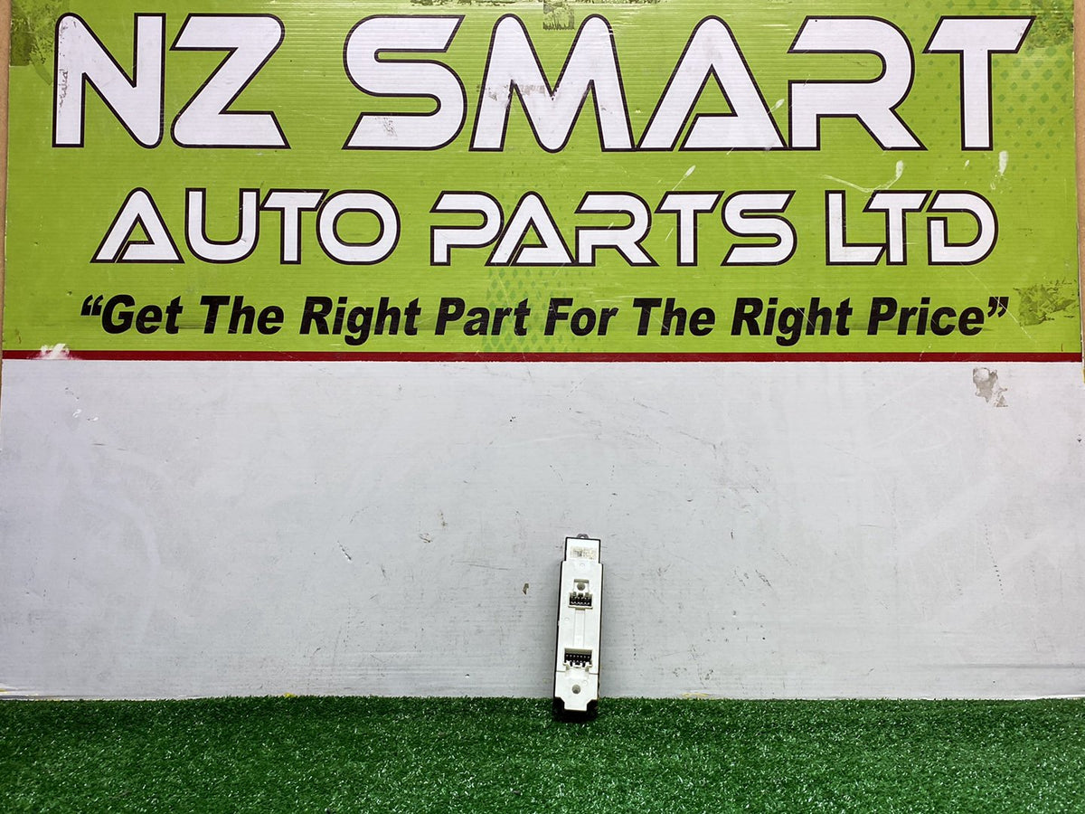2009 Mazda Axela - Master Power Window Switch PN: B38W66350A