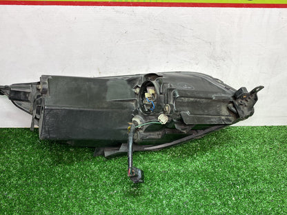 2002 Mitsubishi Colt - Left Headlight PN: P2970