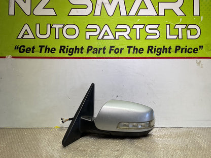 2012 Kia Sorento- Left Door Mirror PN: 9 wires