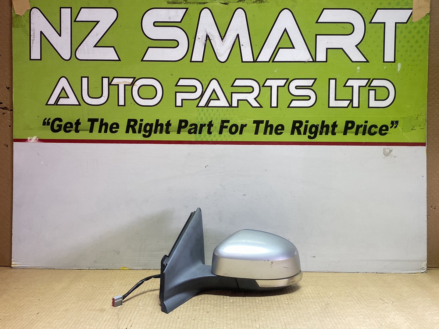 2012 Ford Mondeo - Left Door Mirror PN: 6 wires