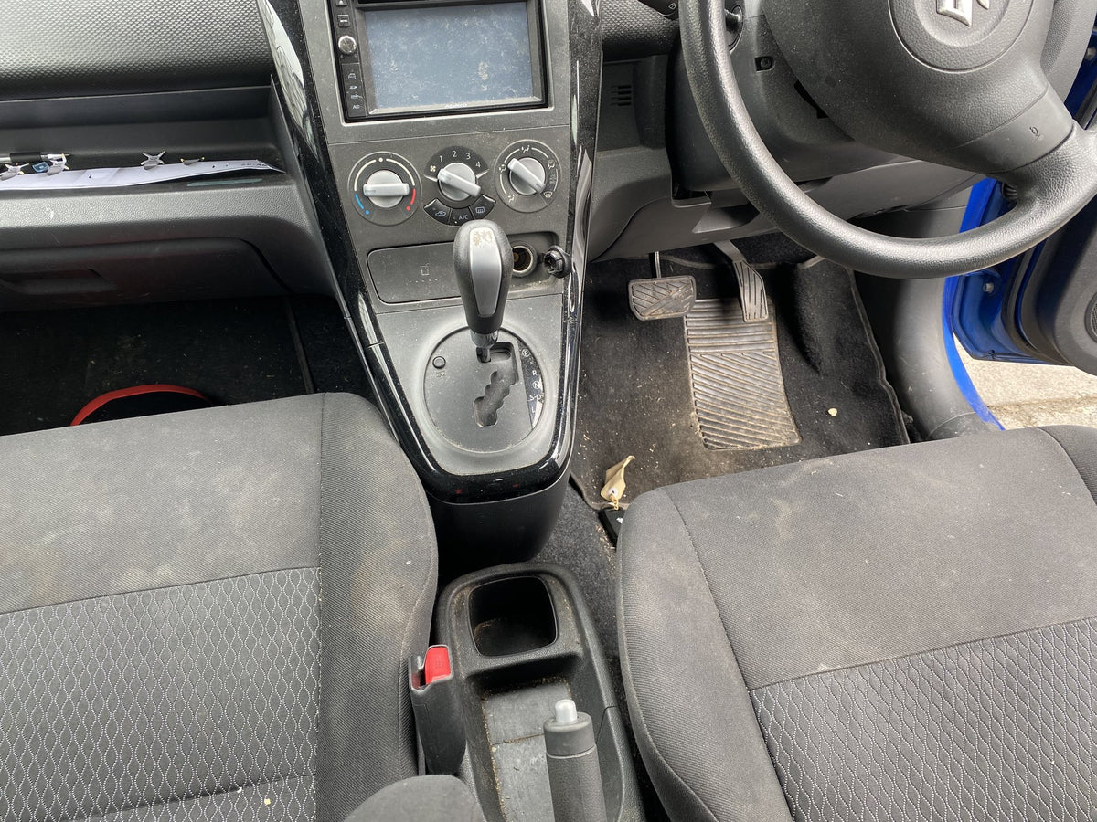 2013 Suzuki Splash- Dismantling For Parts