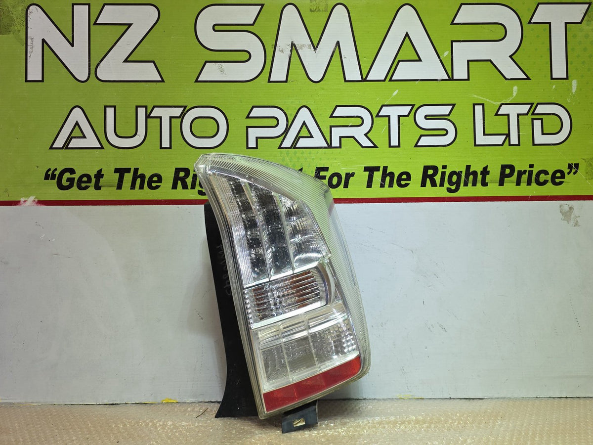2009 Toyota Prius - Right Taillight PN: 8155147121