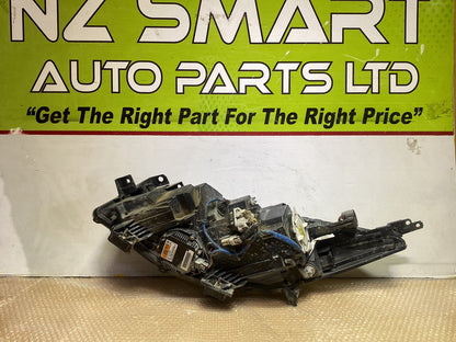 2009 Mazda Axela - Right Headlight Auto Adjust/ Hid Type/ Koito 100-41396