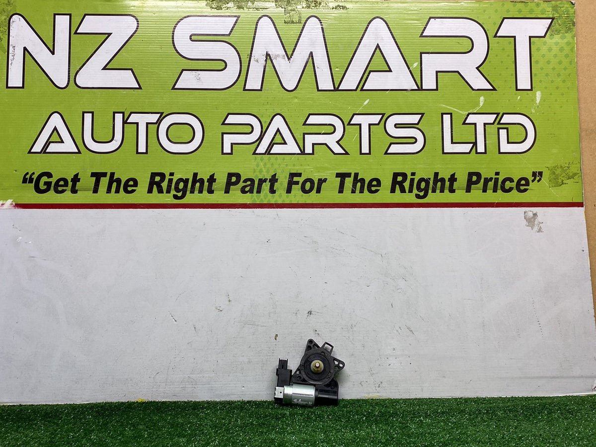 2009 Mazda Axela - Right Rear Window Motor